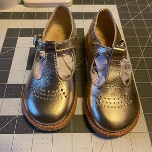 Young Soles Girls Penny gold Faux Leather Mary Janes Shoes size 27/10.5 toddler